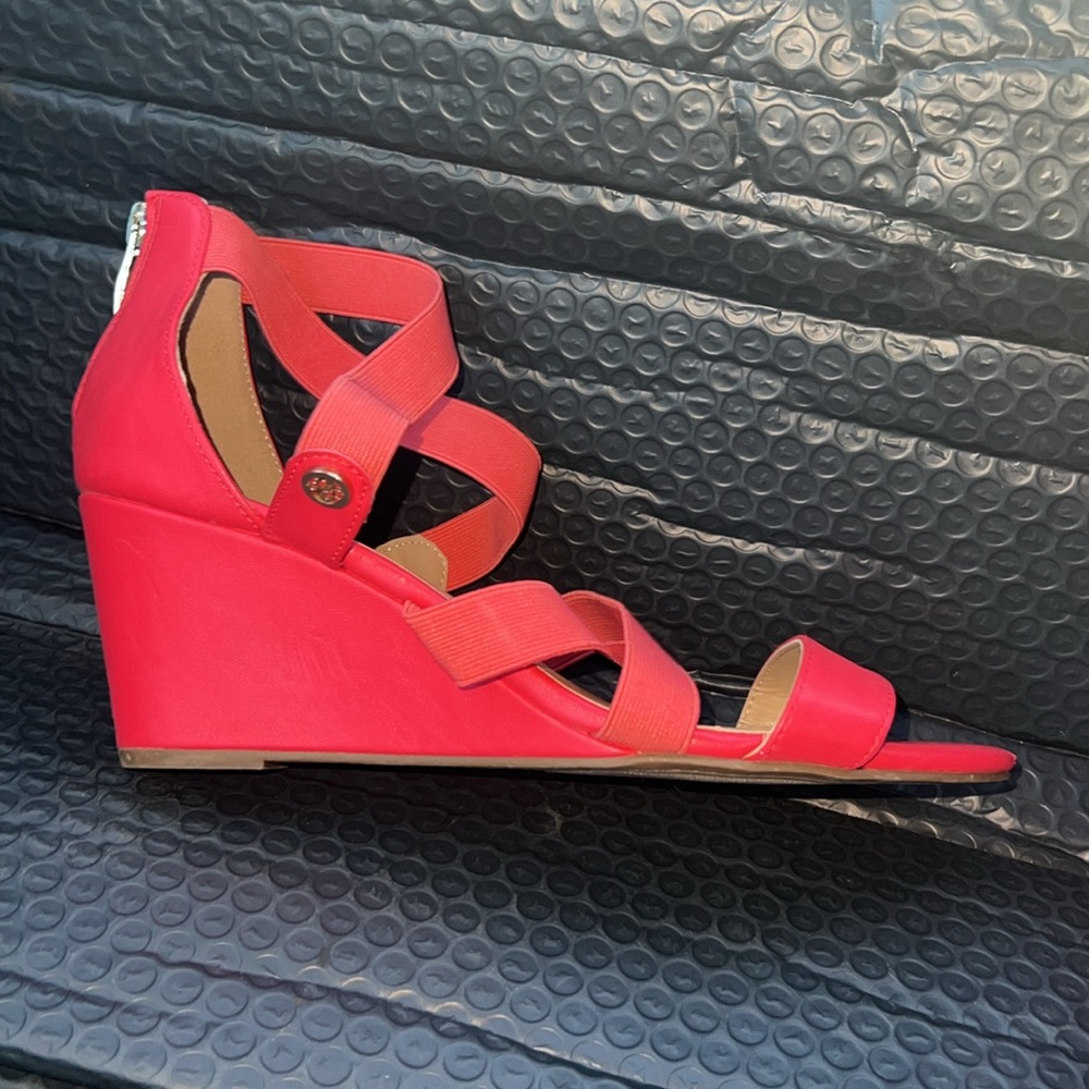 Liz Claiborne Rhodes Coral Wedge Heeled Sandals Women’s Size 10W Zip Closure - Picture 1 of 12